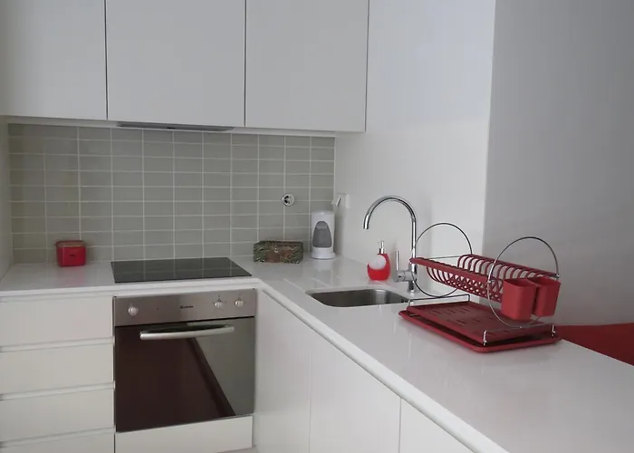 Διαμέρισμα Miguel Bombarda - &